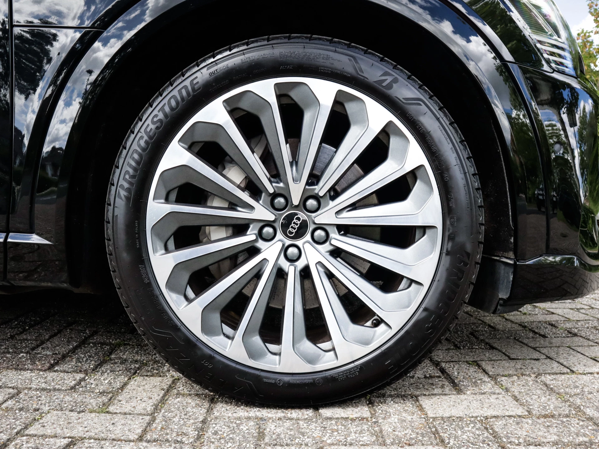 Hoofdafbeelding Audi e-tron