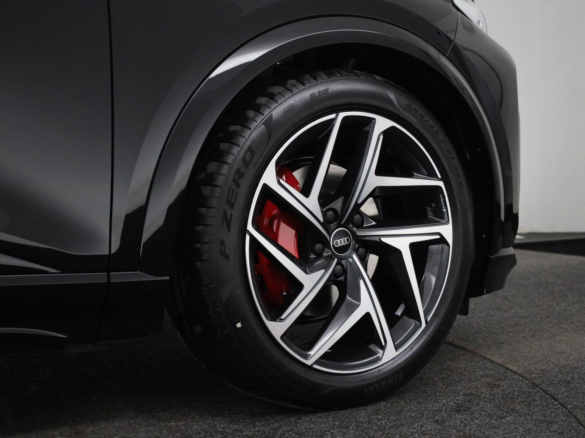 Hoofdafbeelding Audi Q6 e-tron