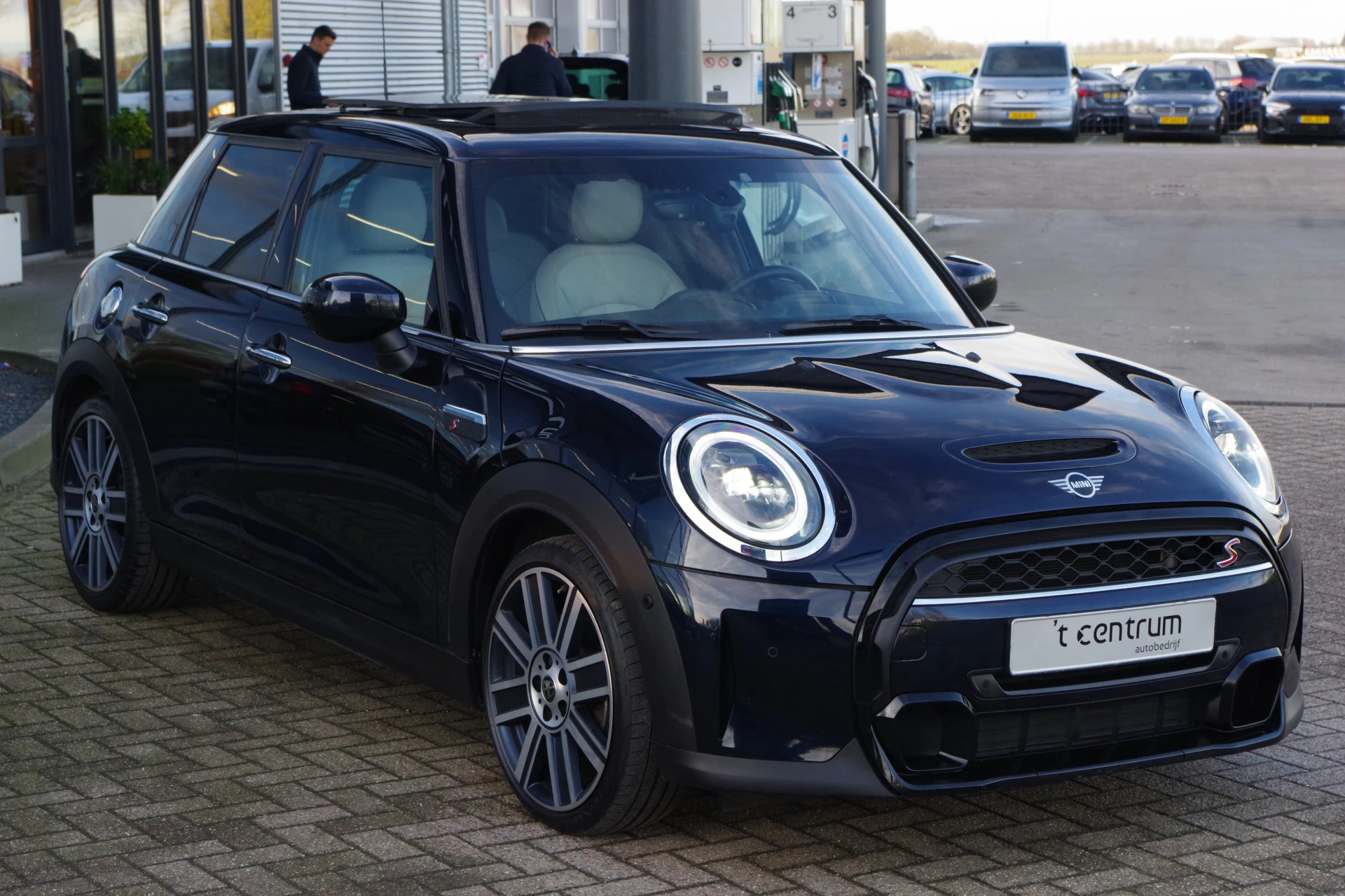 Hoofdafbeelding MINI 5-deurs