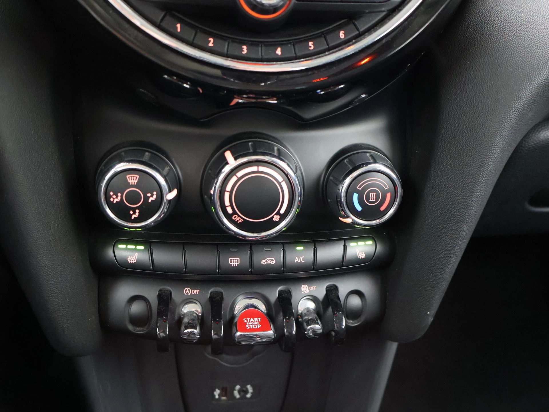 Hoofdafbeelding MINI 5-deurs
