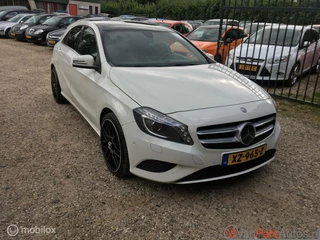 Hoofdafbeelding Mercedes-Benz A-Klasse Mercedes A-klasse 180 d Lease Edition Ambition