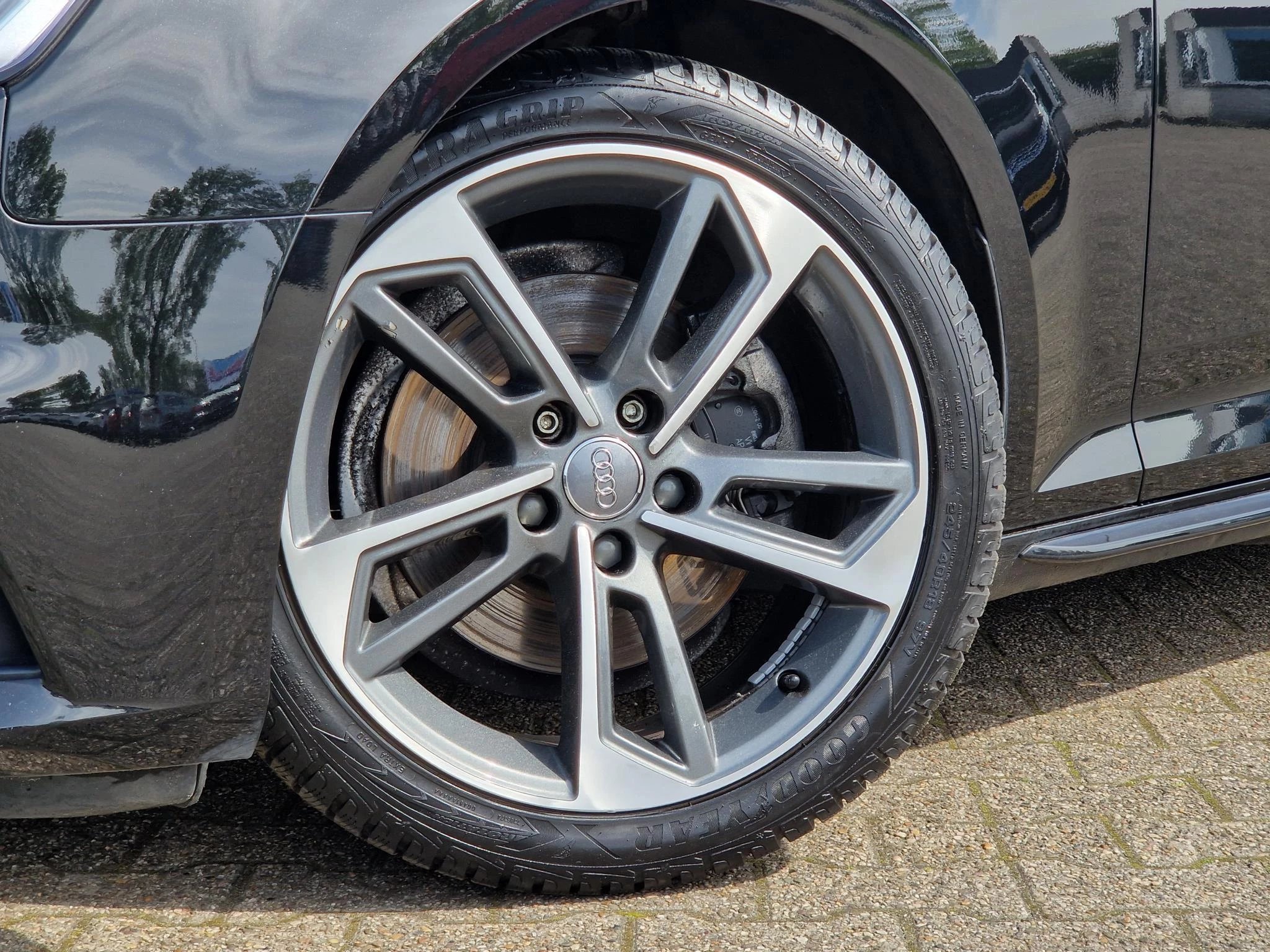 Hoofdafbeelding Audi A4