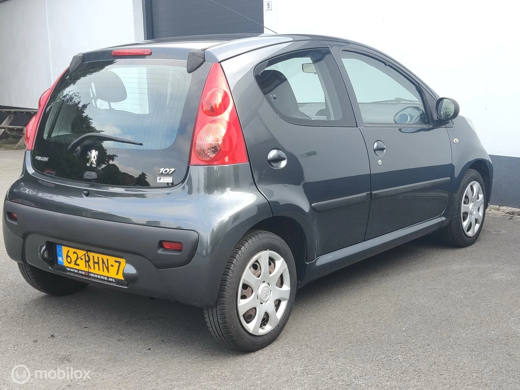 Hoofdafbeelding Peugeot 107