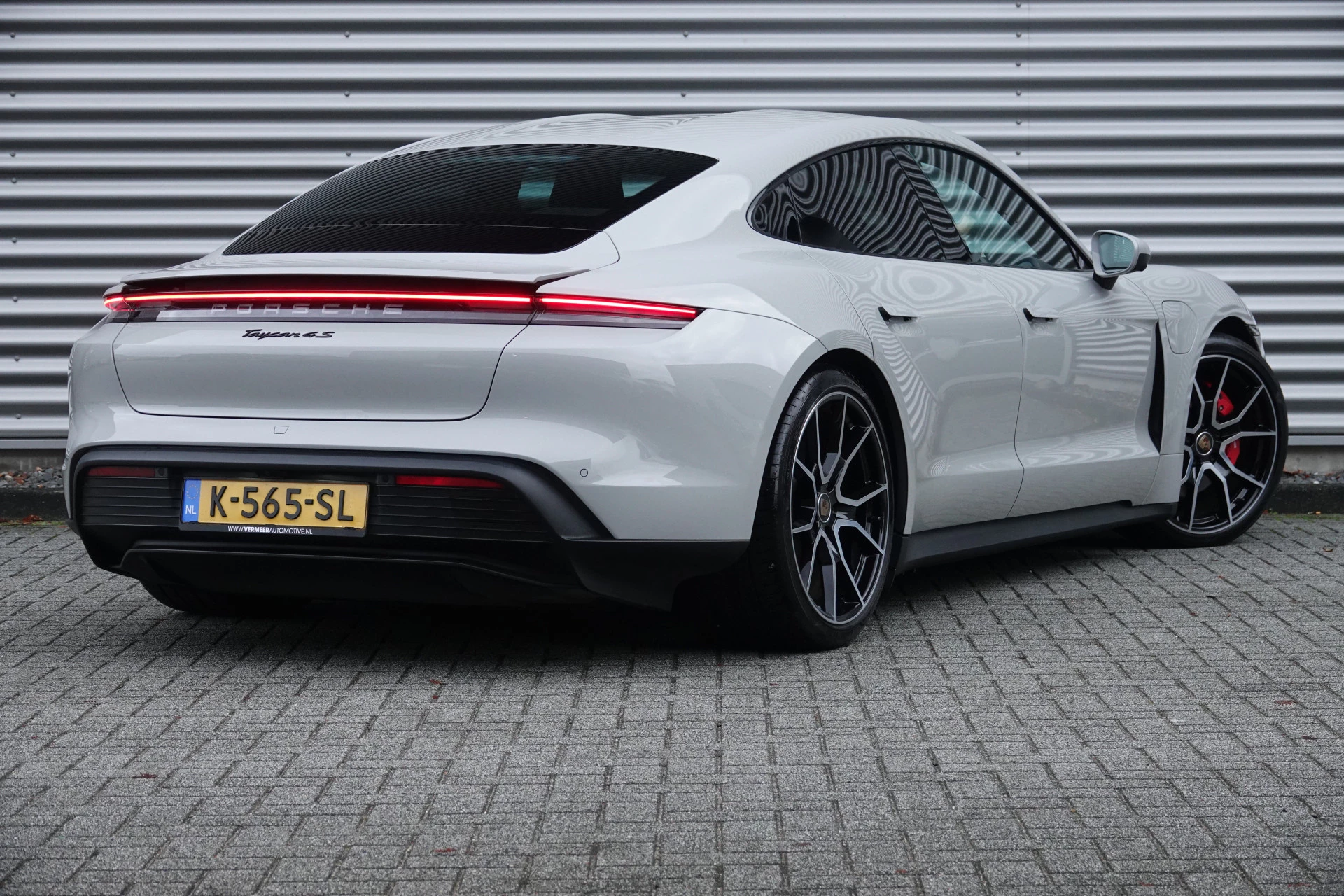 Hoofdafbeelding Porsche Taycan