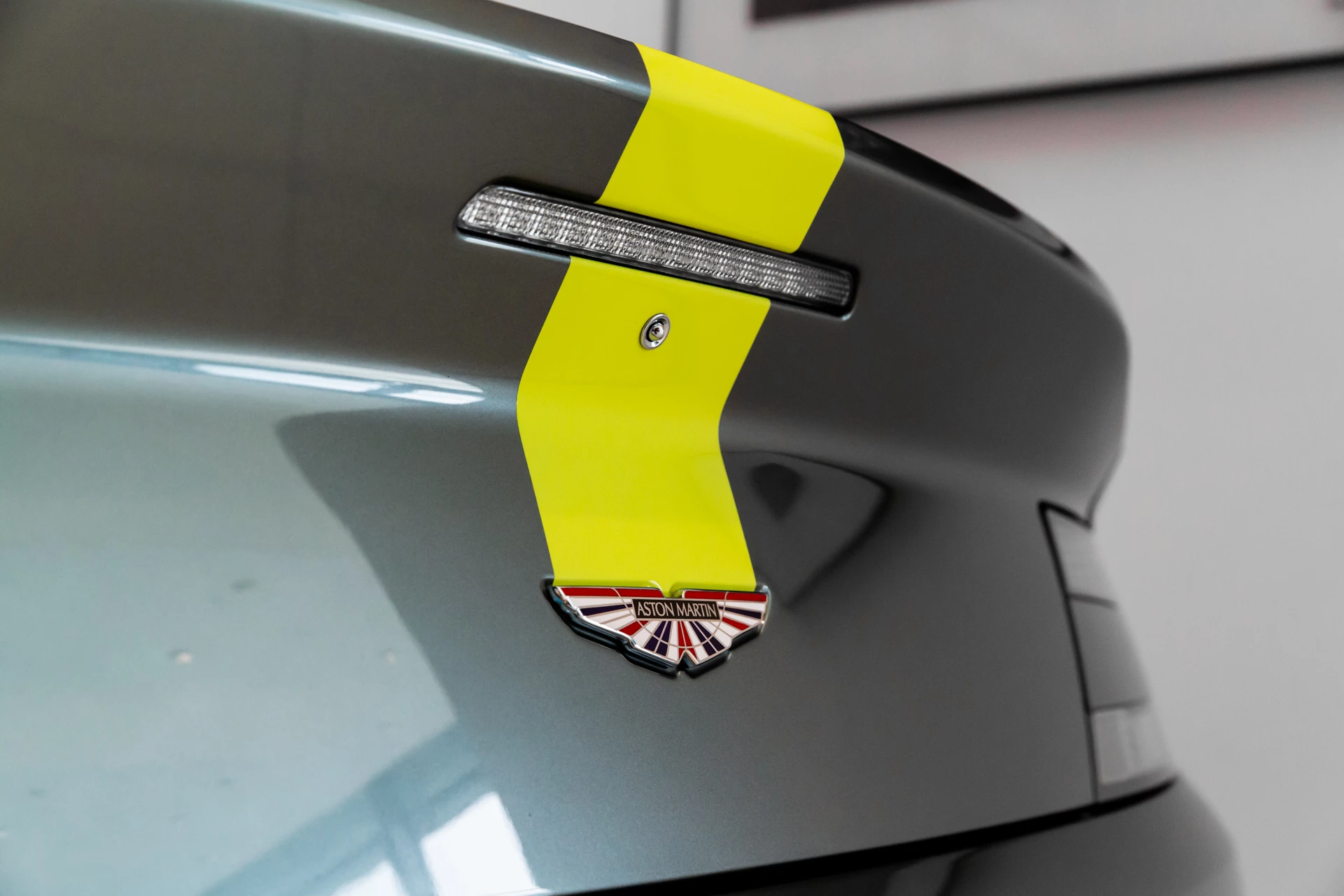 Hoofdafbeelding Aston Martin V8 Vantage