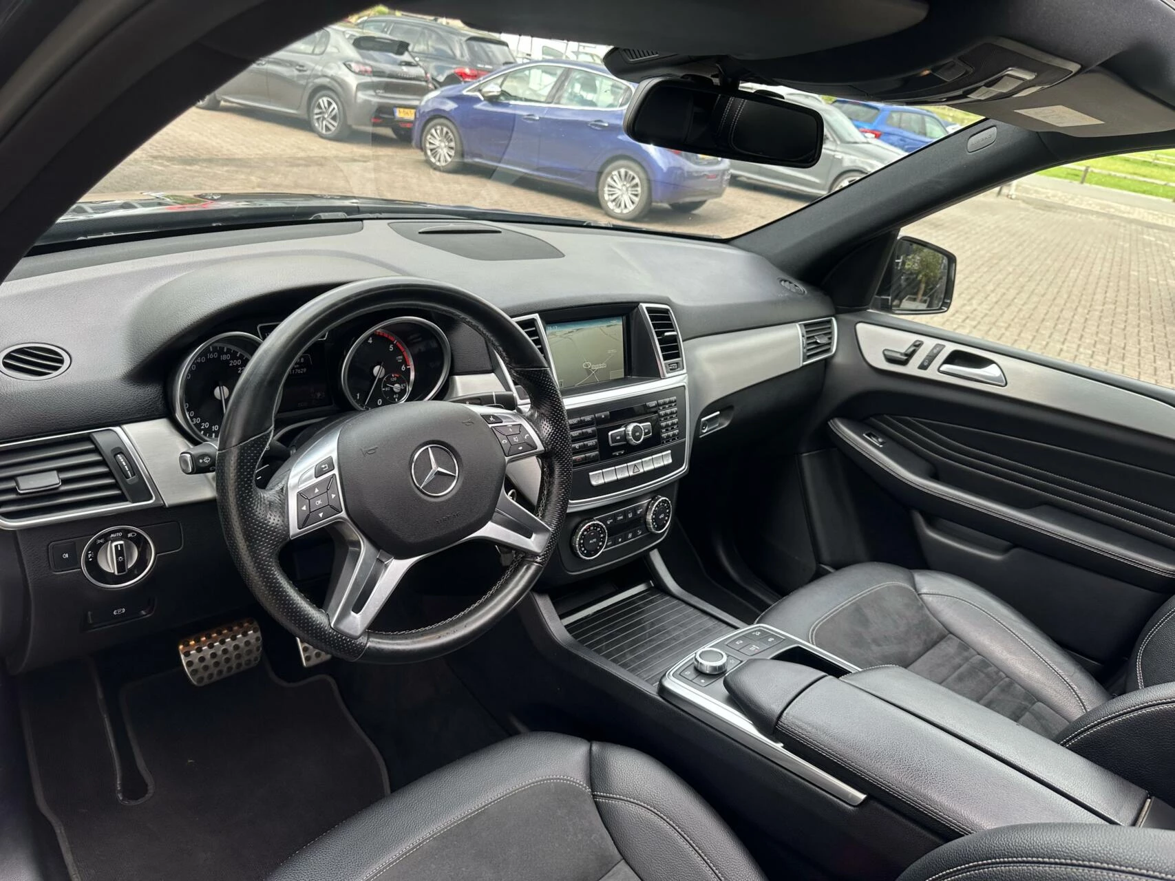 Hoofdafbeelding Mercedes-Benz M-Klasse