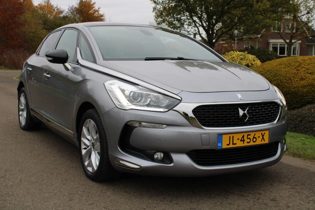 Hoofdafbeelding DS DS 5