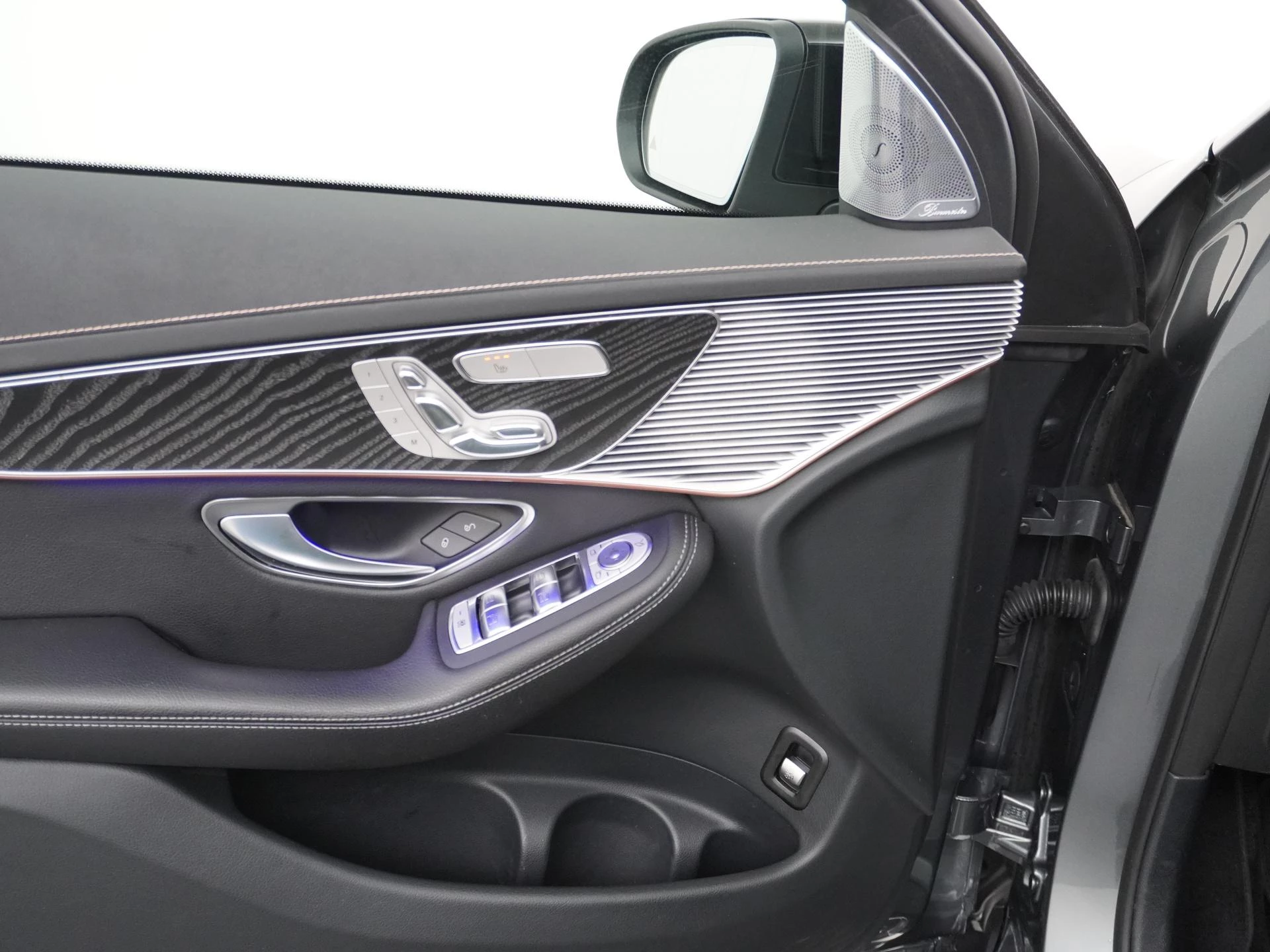 Hoofdafbeelding Mercedes-Benz EQC