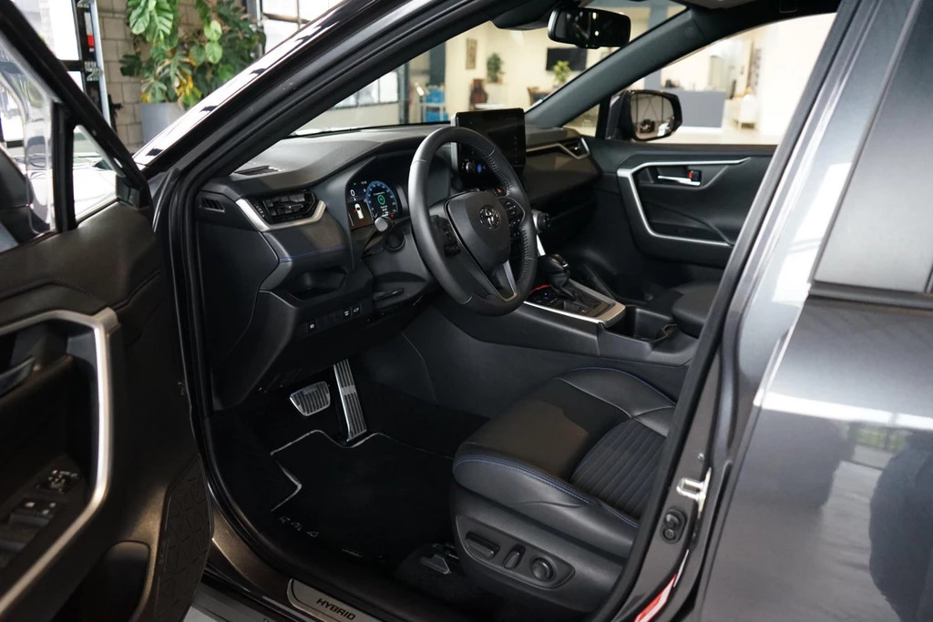 Hoofdafbeelding Toyota RAV4