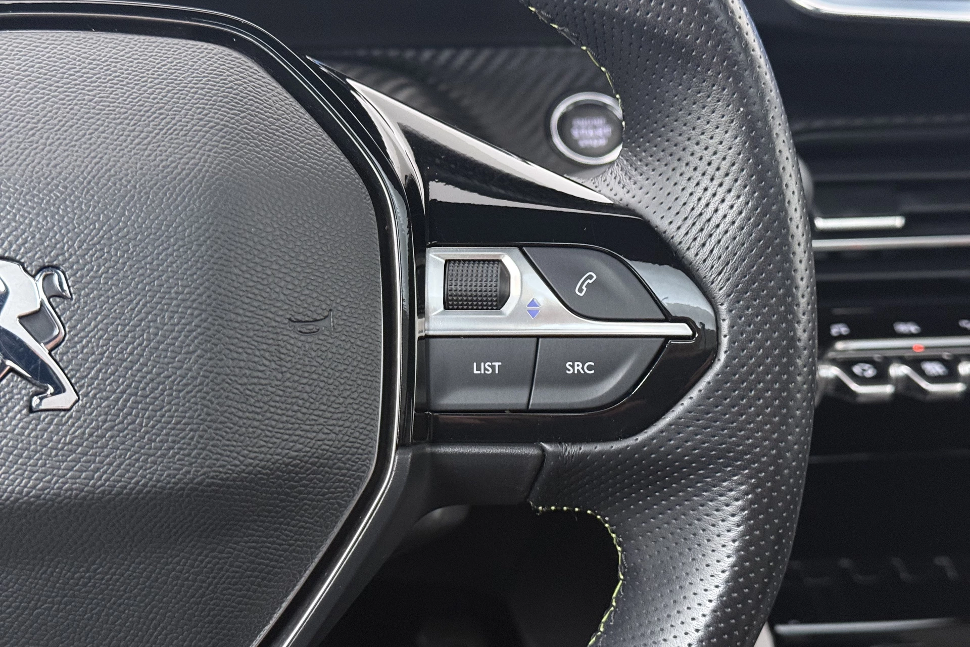 Hoofdafbeelding Peugeot e-208