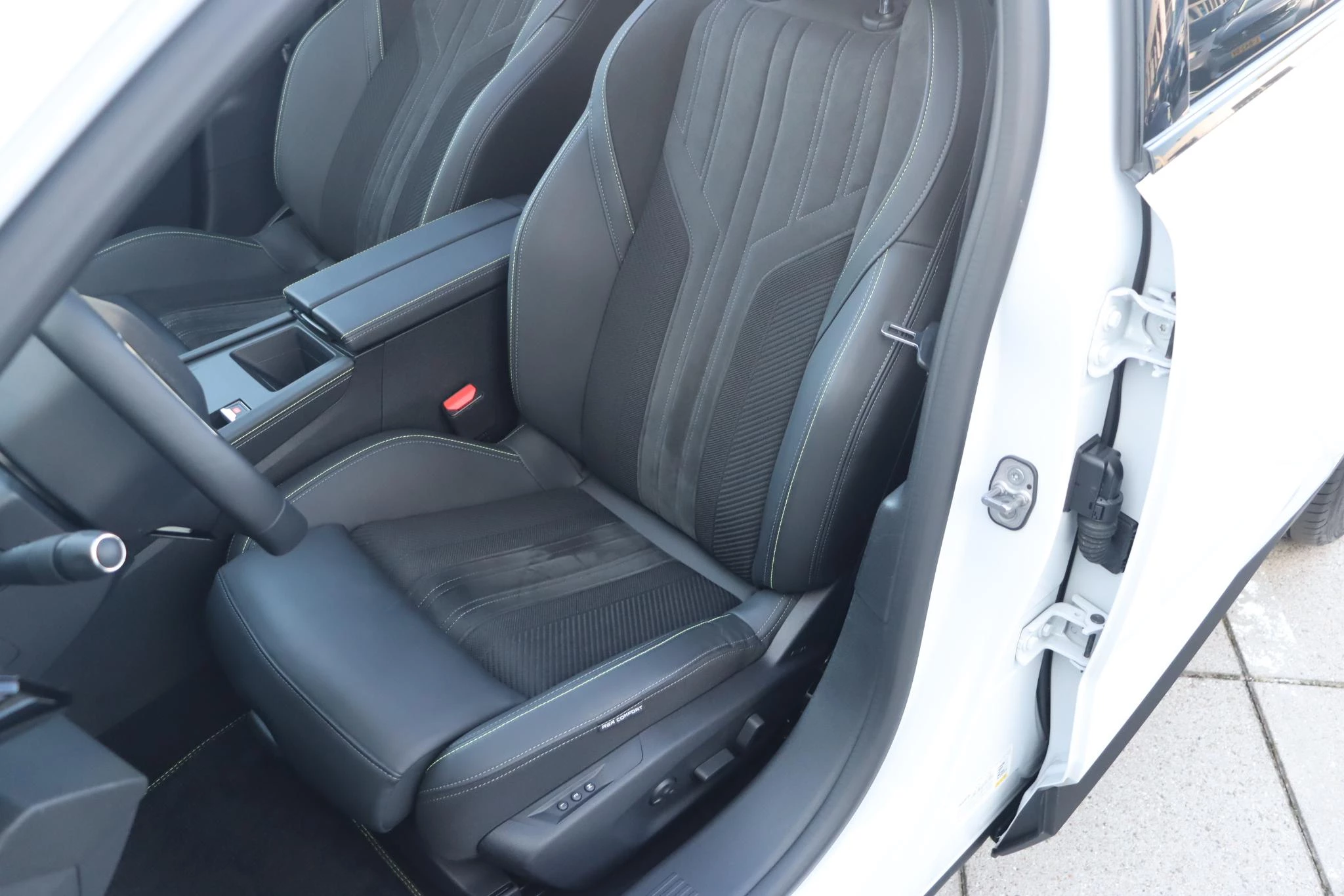 Hoofdafbeelding Peugeot 408