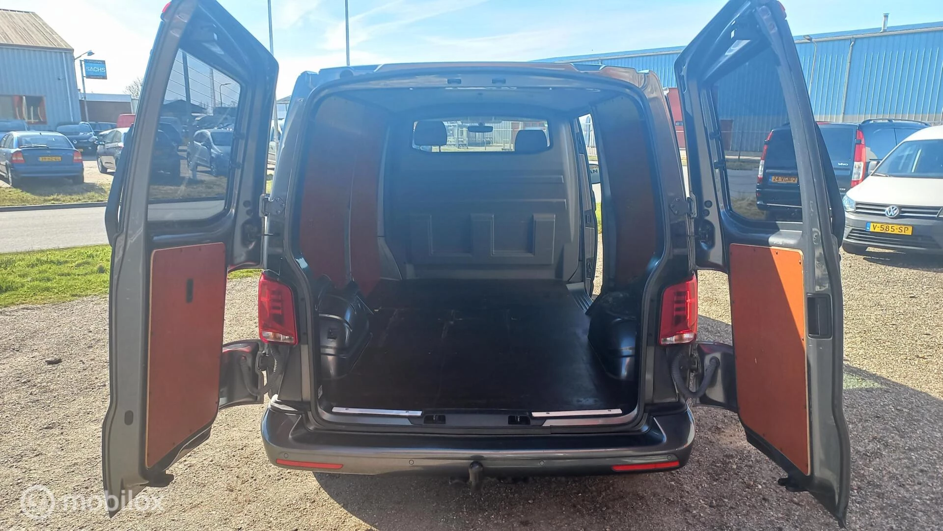 Hoofdafbeelding Volkswagen Transporter