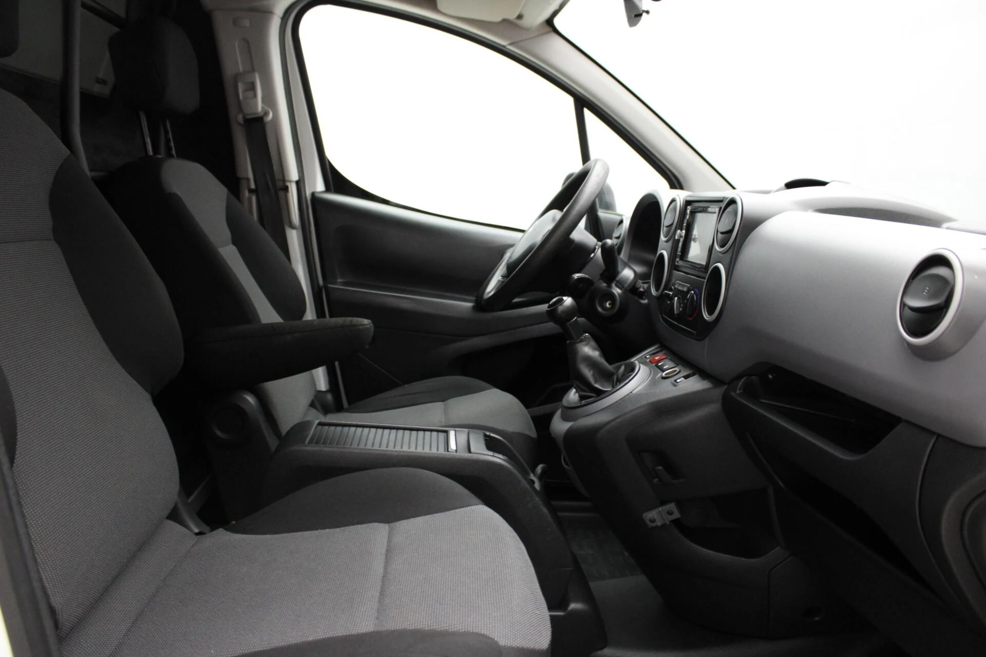 Hoofdafbeelding Peugeot Partner