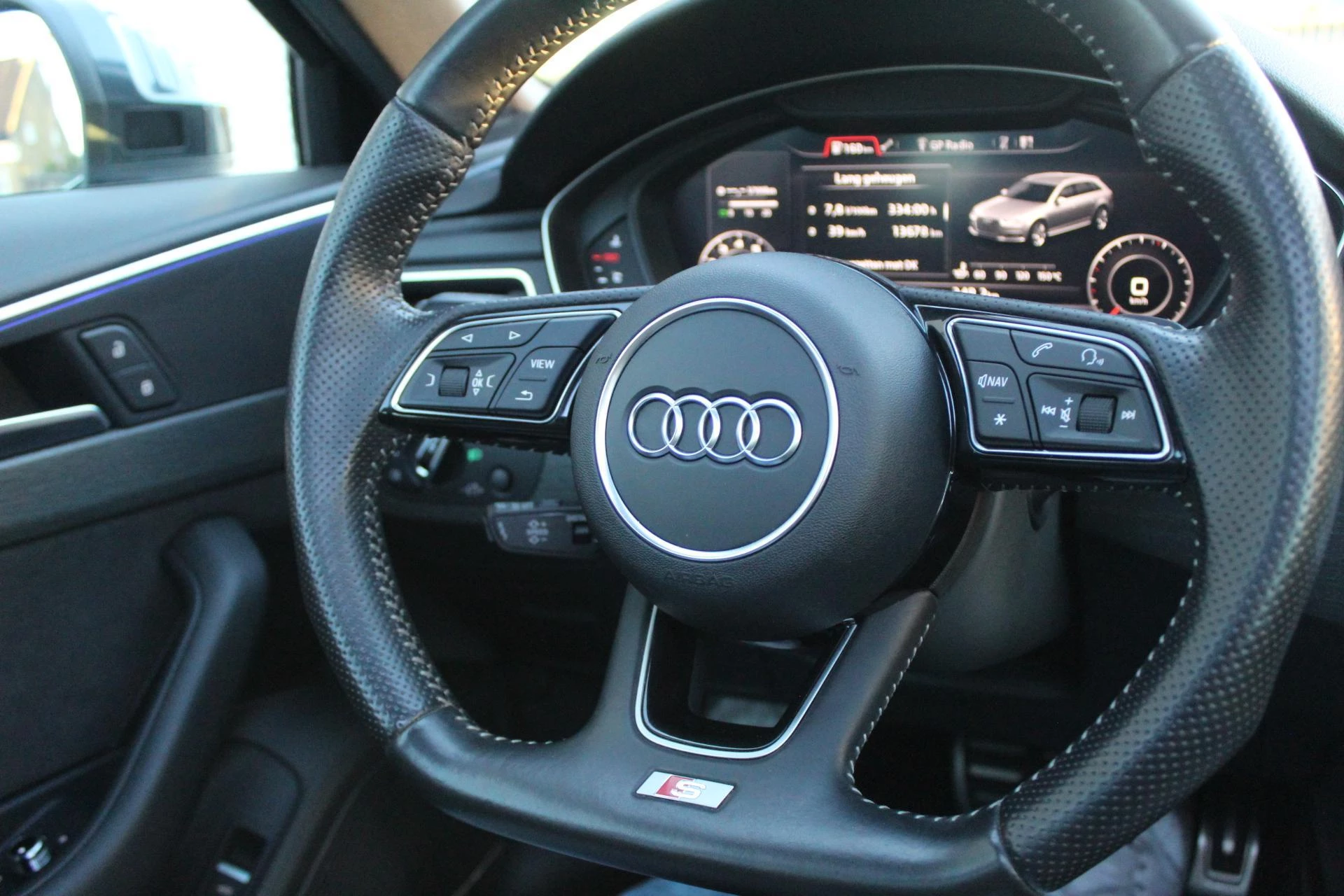Hoofdafbeelding Audi A4