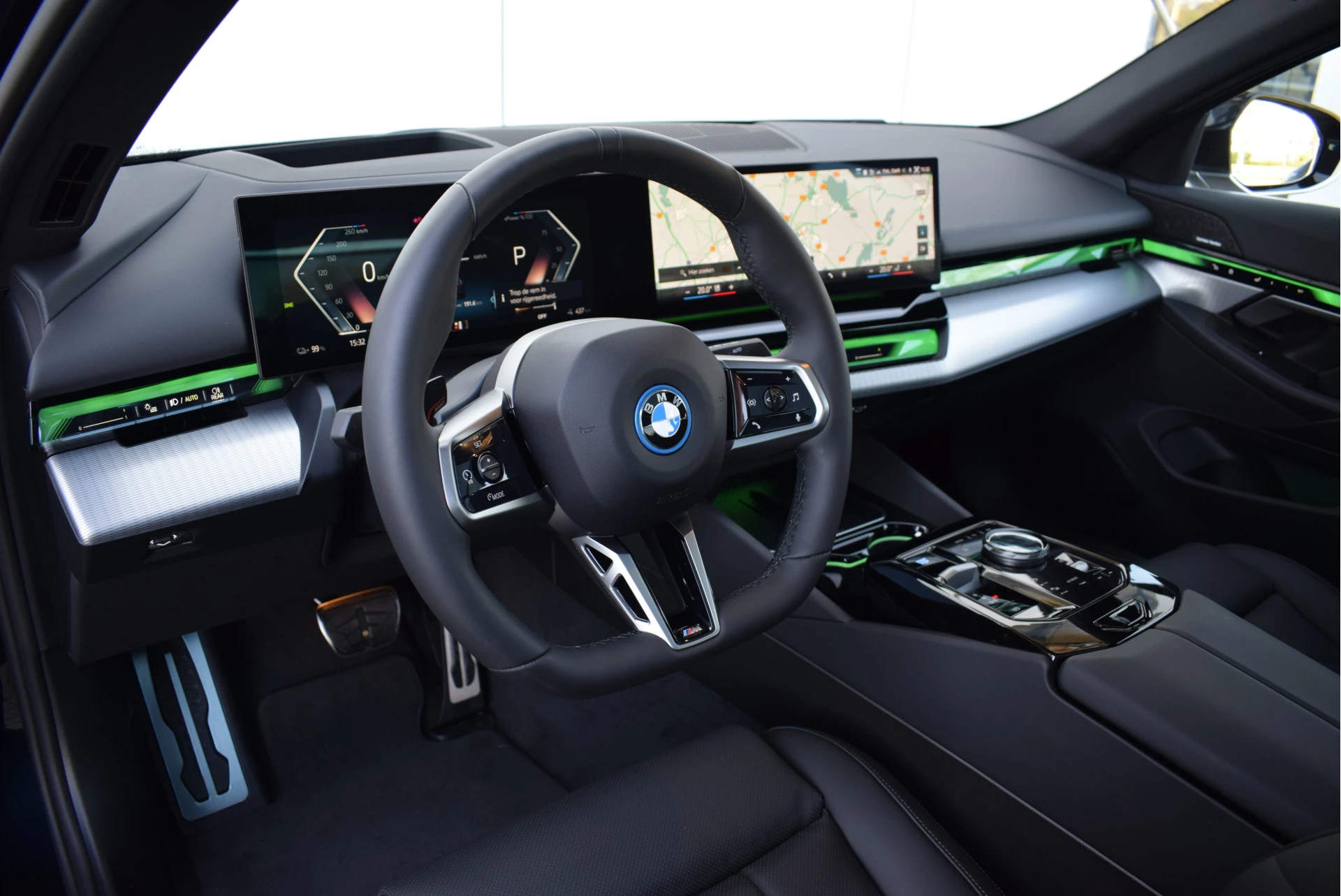 Hoofdafbeelding BMW i5