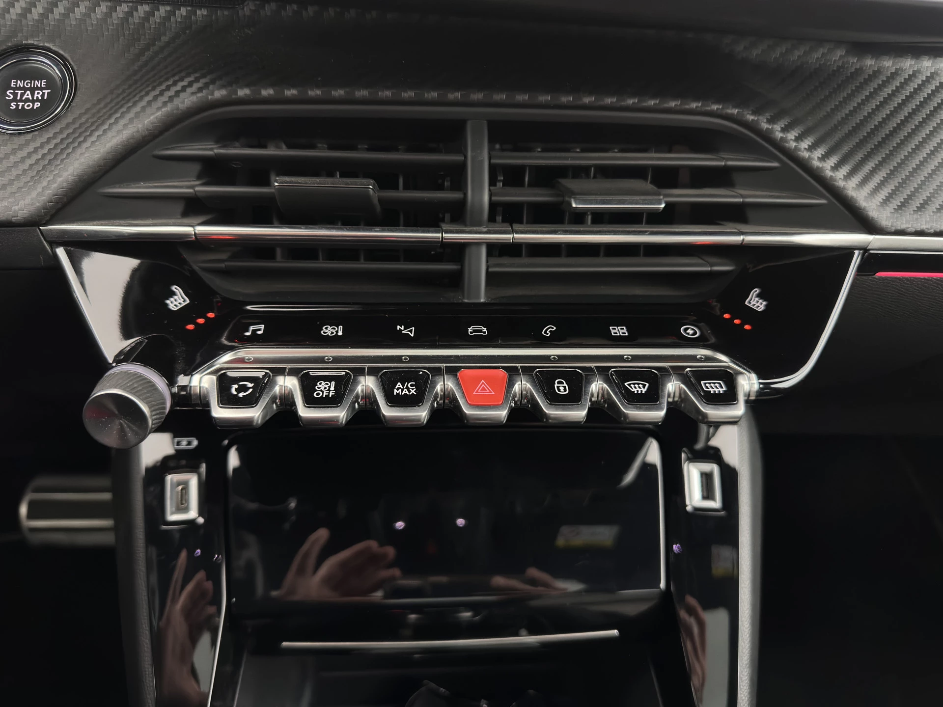 Hoofdafbeelding Peugeot e-208