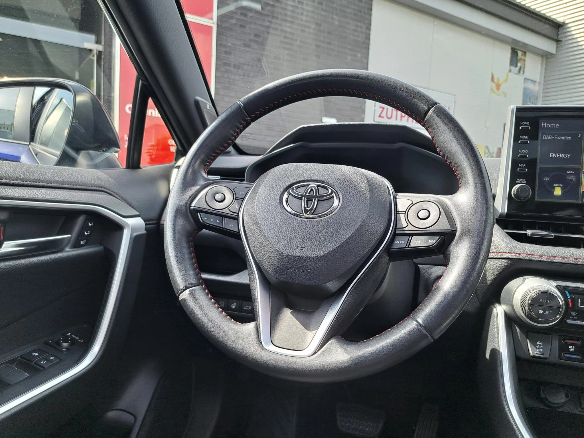 Hoofdafbeelding Toyota RAV4