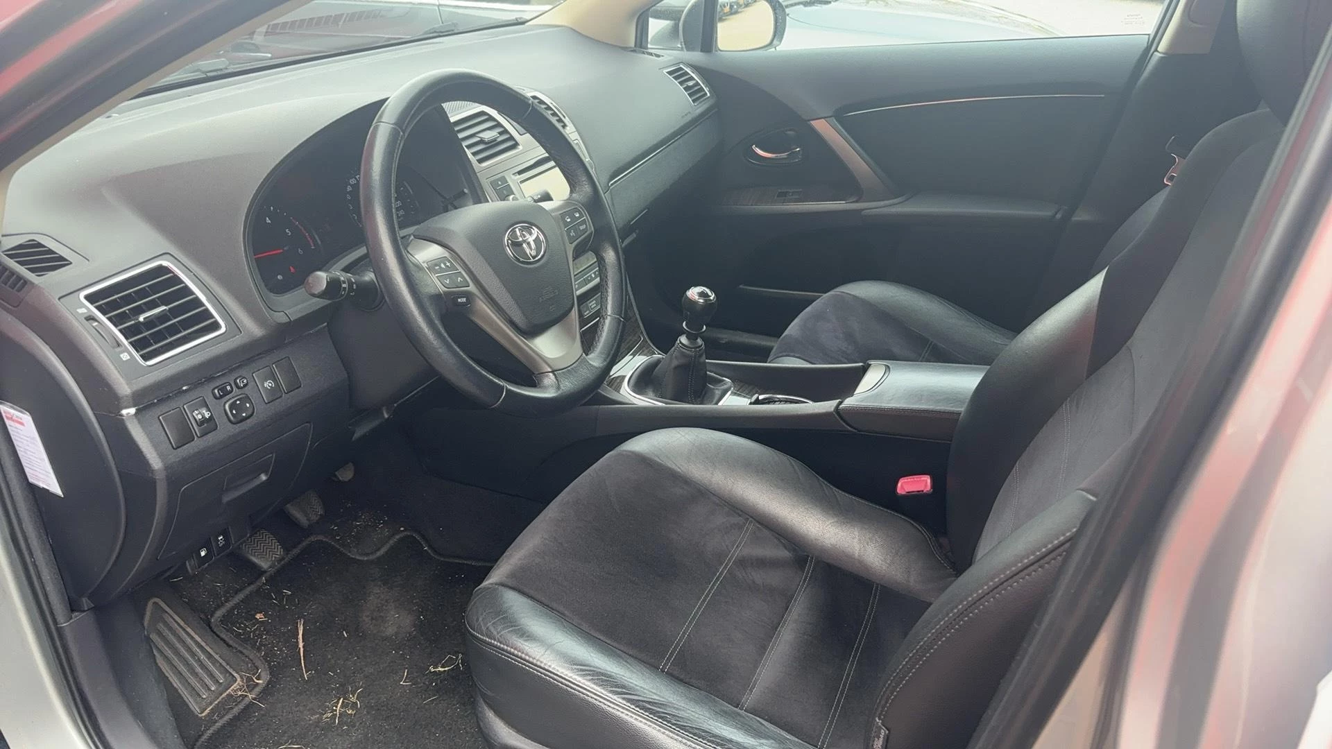 Hoofdafbeelding Toyota Avensis