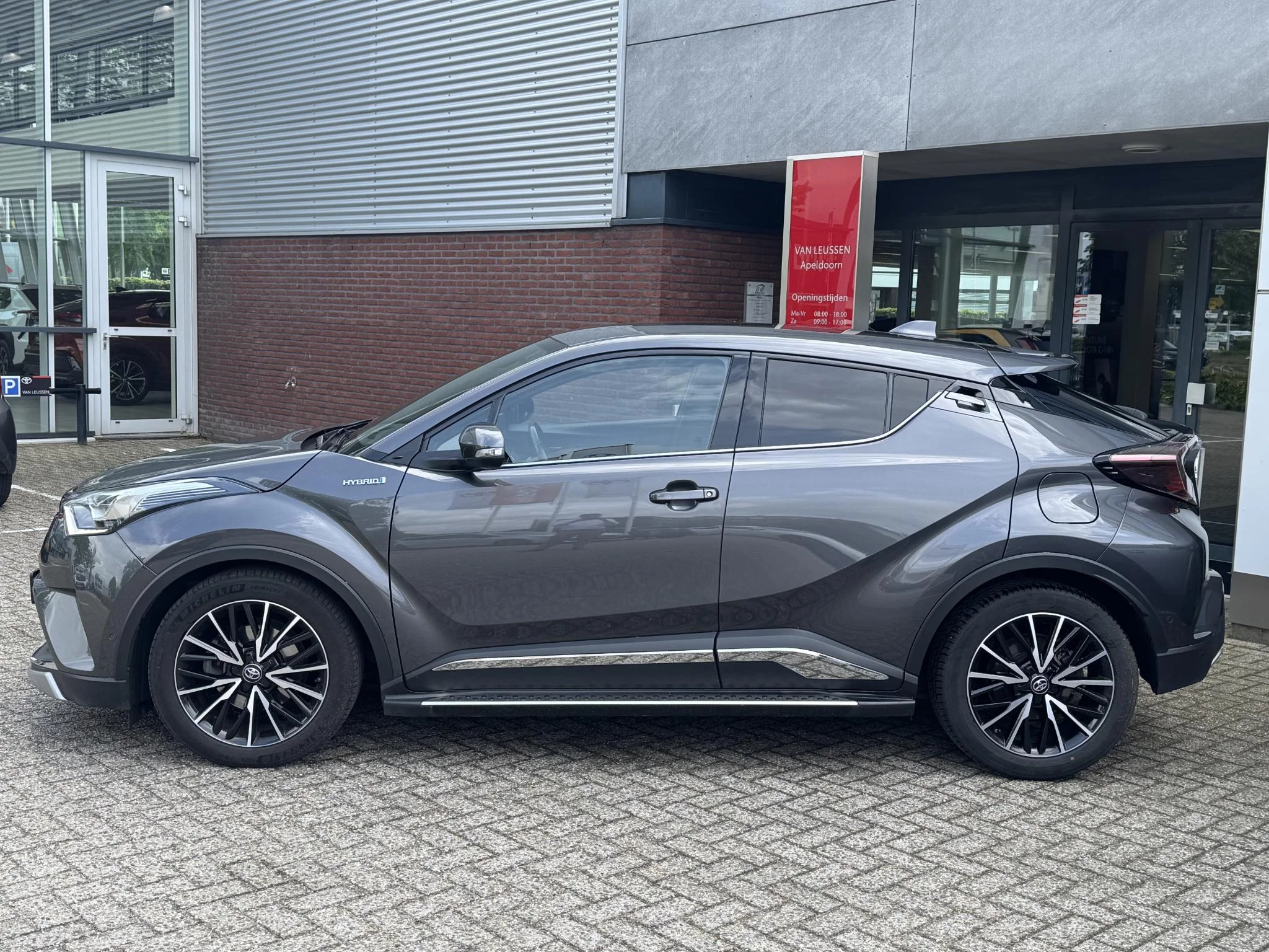 Hoofdafbeelding Toyota C-HR