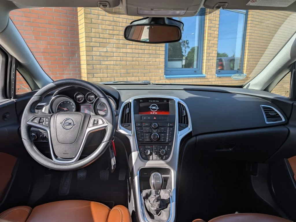 Hoofdafbeelding Opel Astra