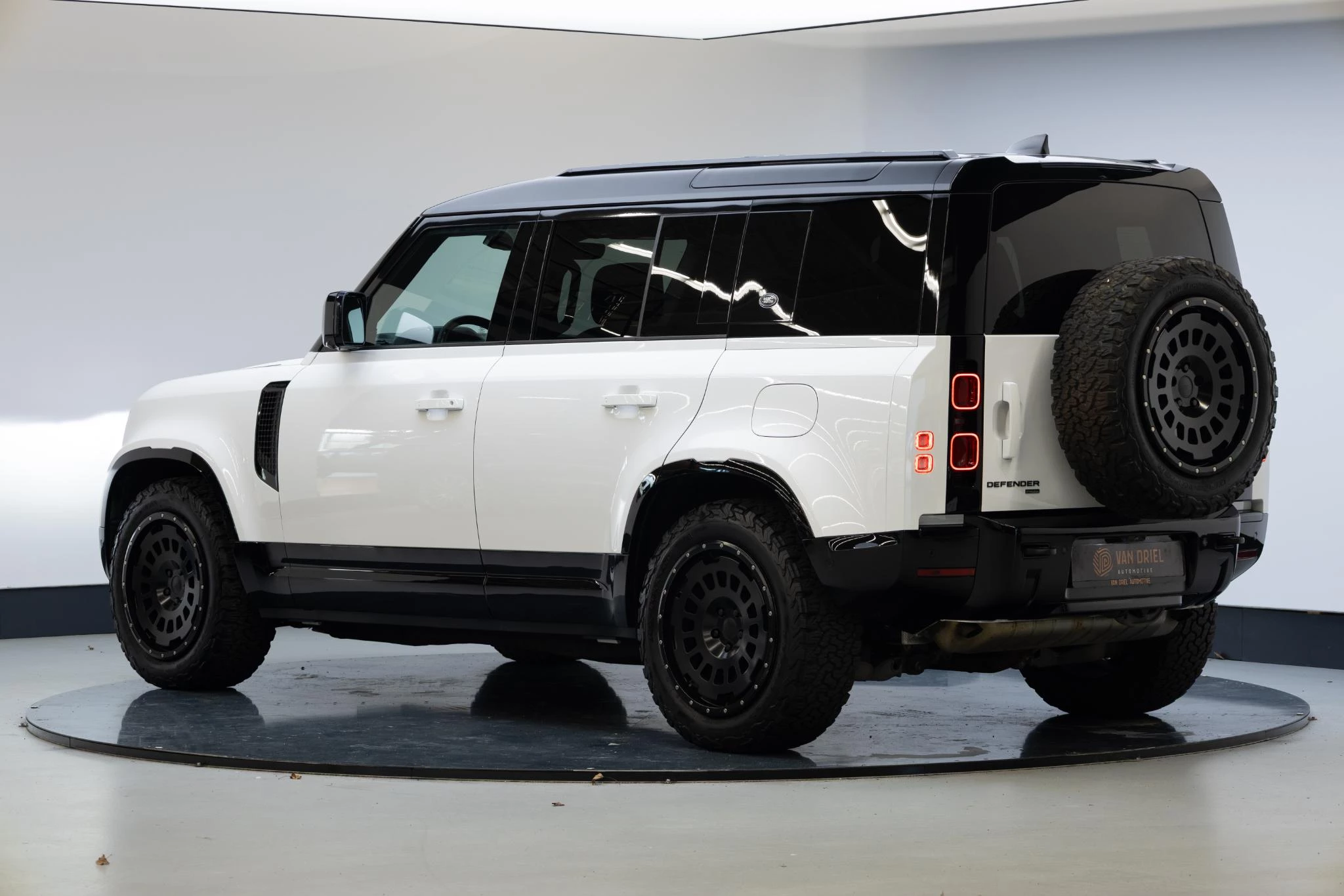 Hoofdafbeelding Land Rover Defender