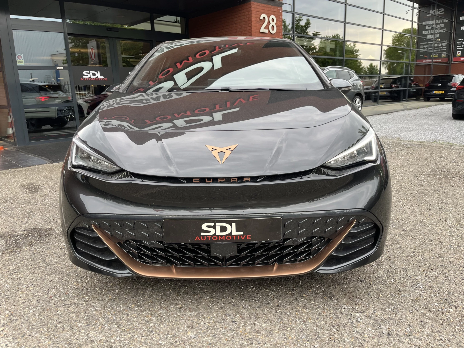 Hoofdafbeelding CUPRA Born