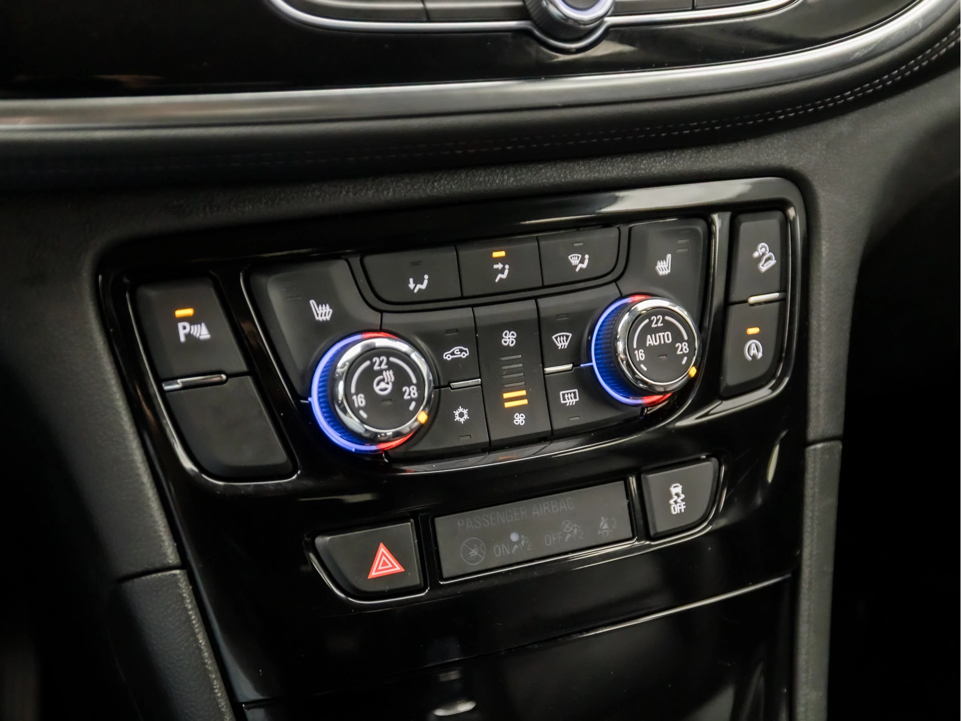 Hoofdafbeelding Opel Mokka X