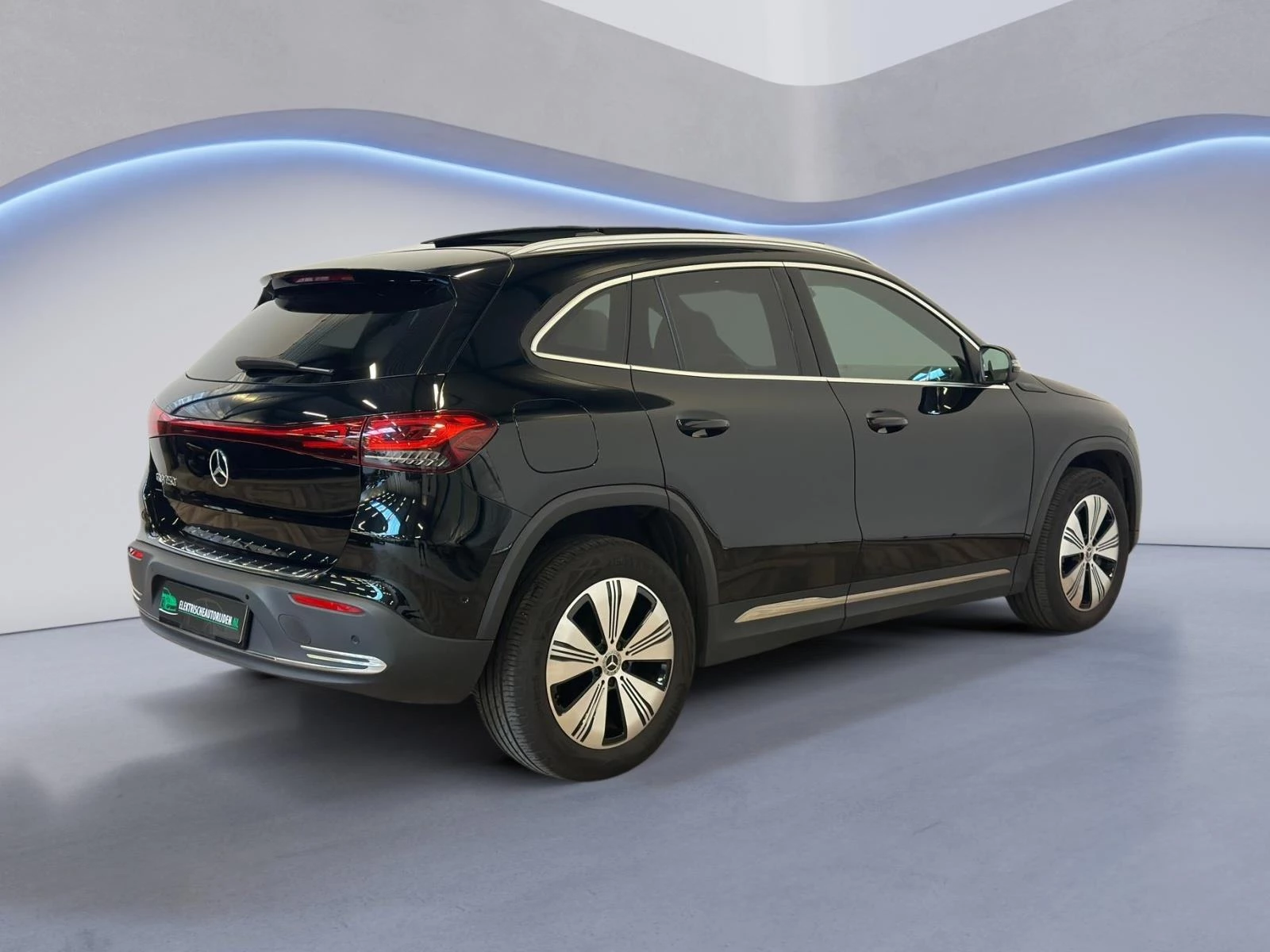 Hoofdafbeelding Mercedes-Benz EQA