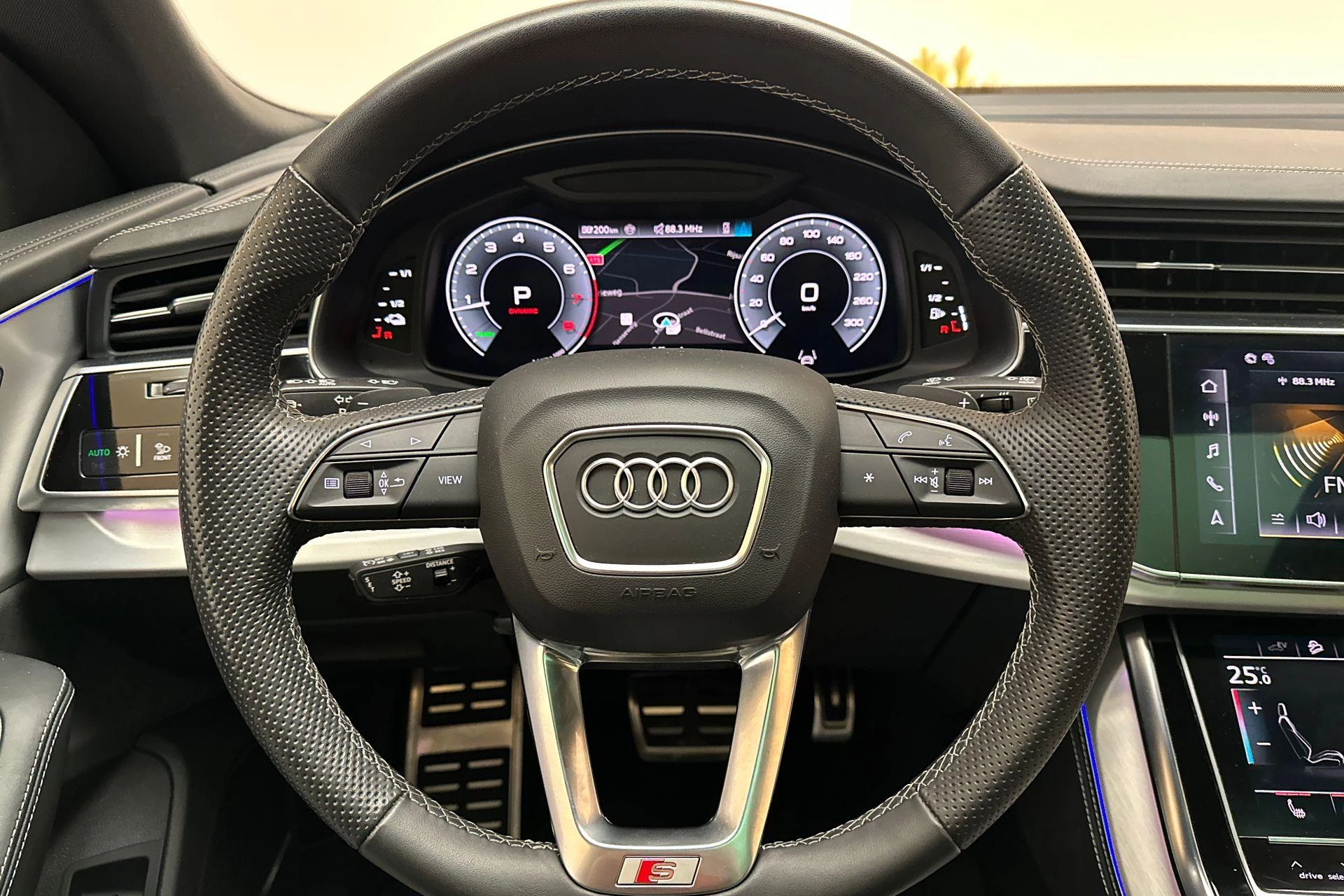 Hoofdafbeelding Audi Q8