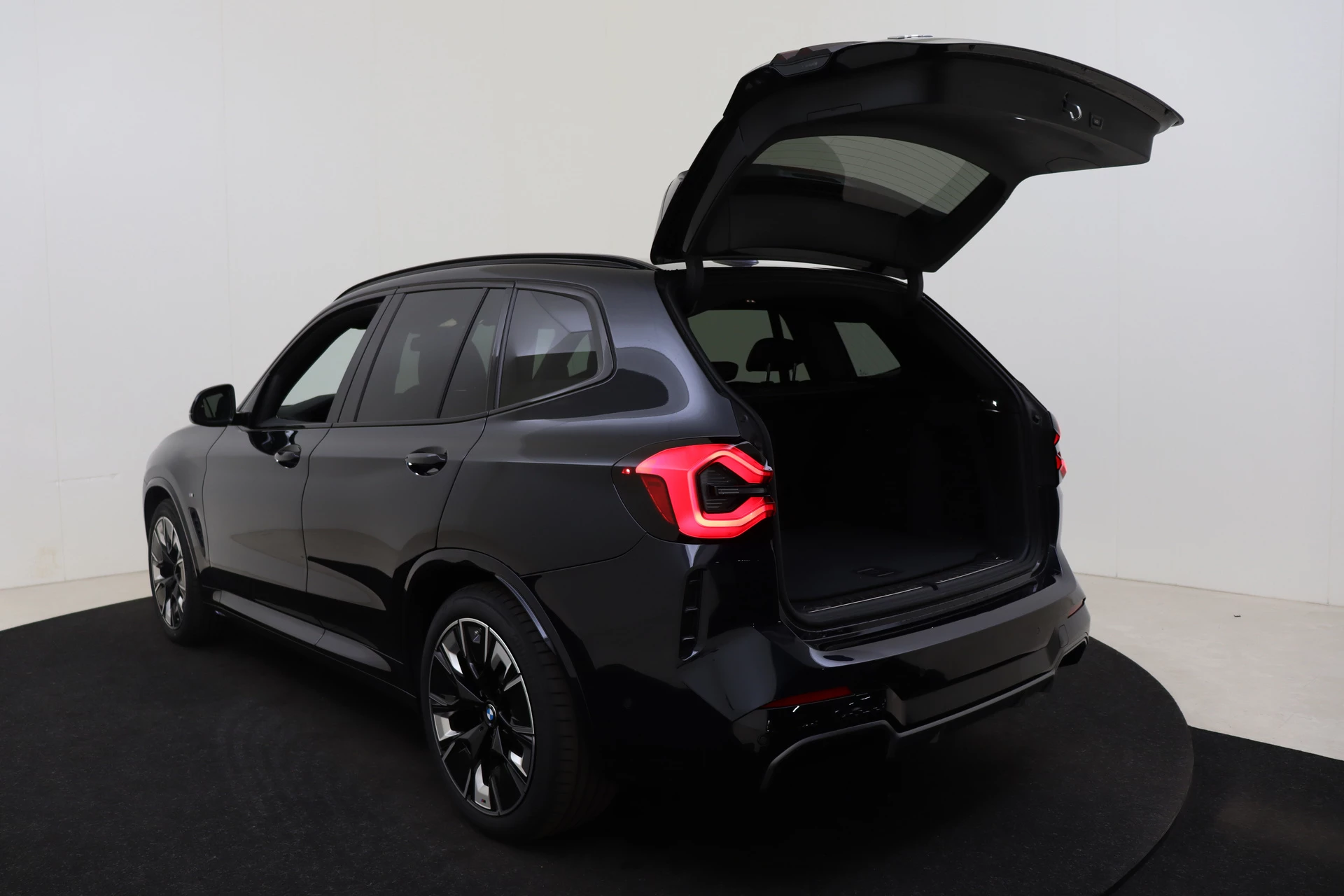 Hoofdafbeelding BMW iX3