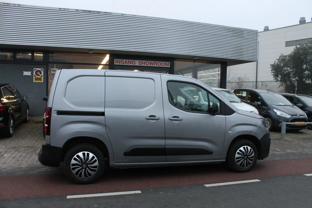 Hoofdafbeelding Peugeot Partner