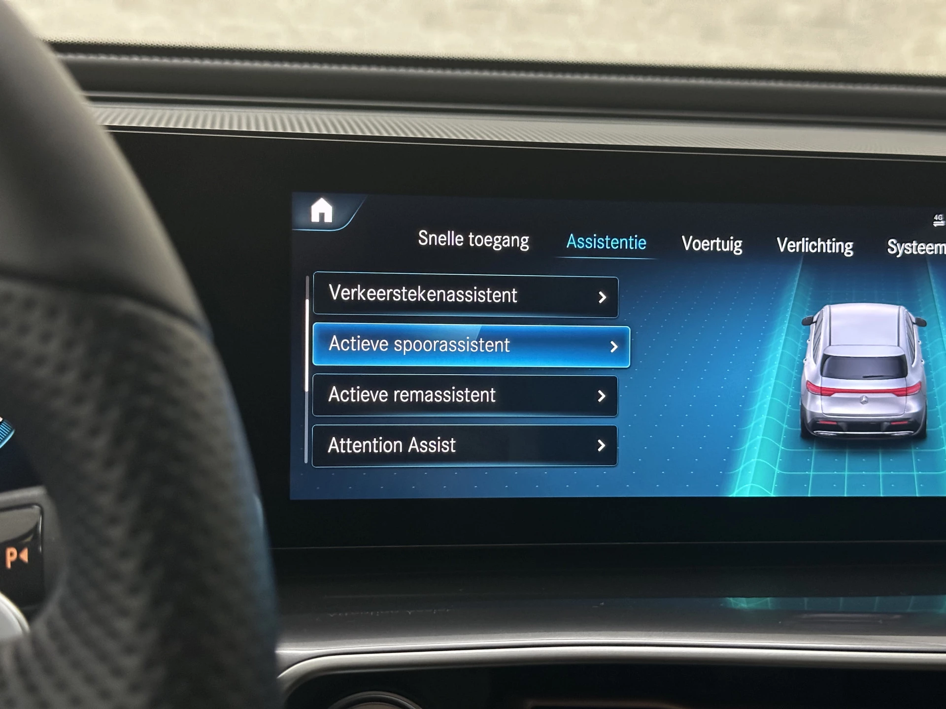 Hoofdafbeelding Mercedes-Benz EQC