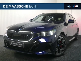 BMW i5 Touring eDrive40 M Sport / Panoramadak / Trekhaak / Stoelventilatie / Parking Assistant Plus / Adaptieve LED / Comfort Access