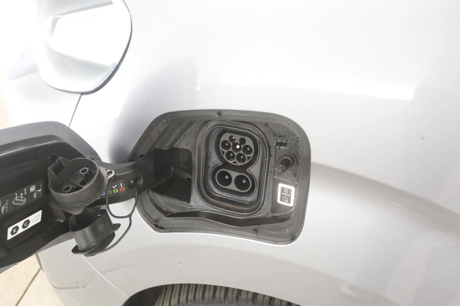Hoofdafbeelding Peugeot e-Traveller