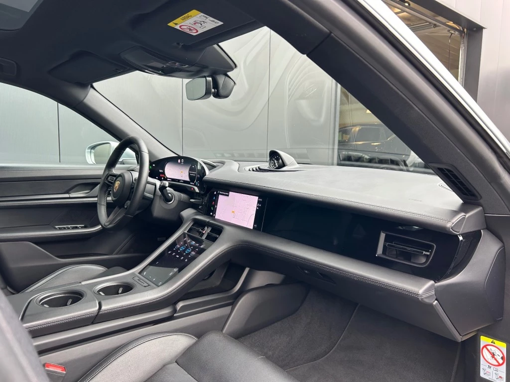 Hoofdafbeelding Porsche Taycan