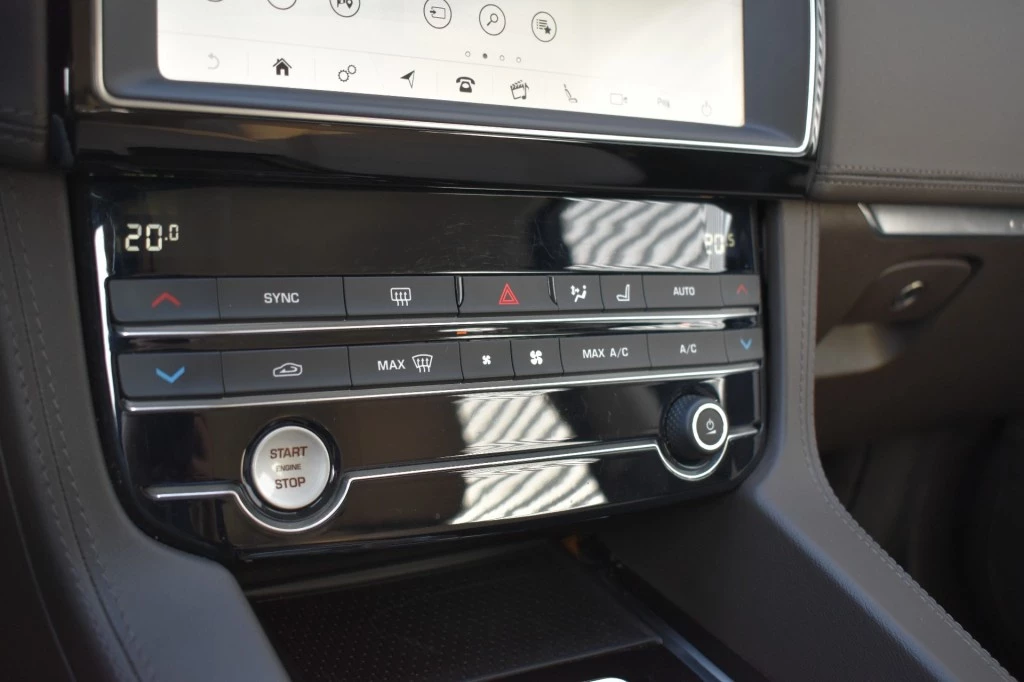 Hoofdafbeelding Jaguar F-PACE