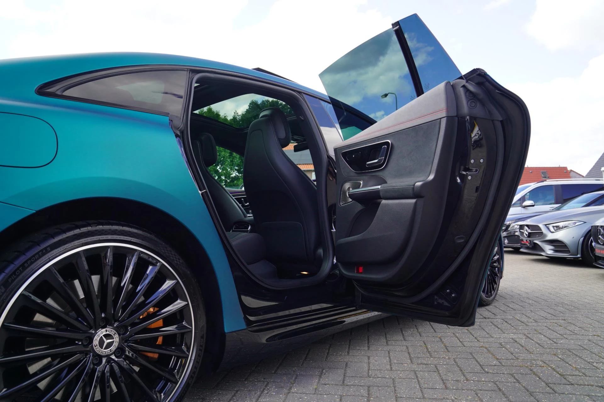 Hoofdafbeelding Mercedes-Benz EQE