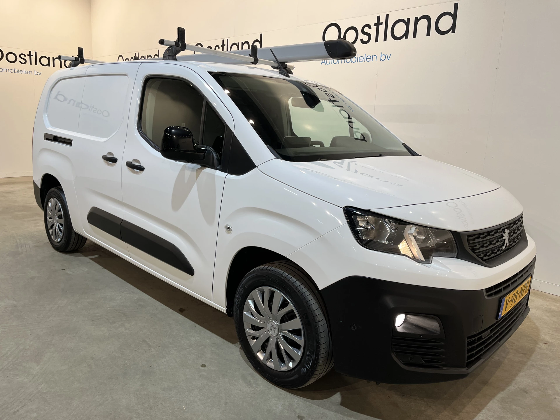 Hoofdafbeelding Peugeot Partner