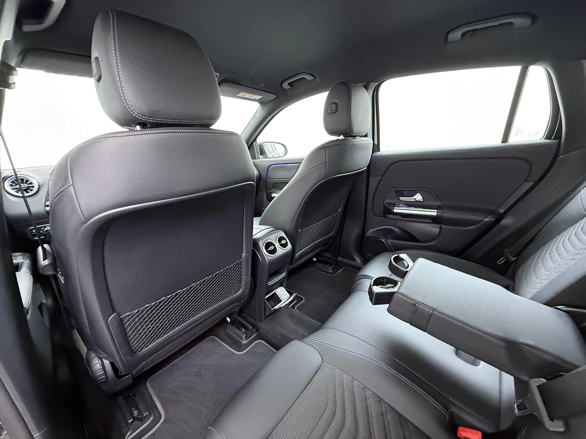 Hoofdafbeelding Mercedes-Benz EQA