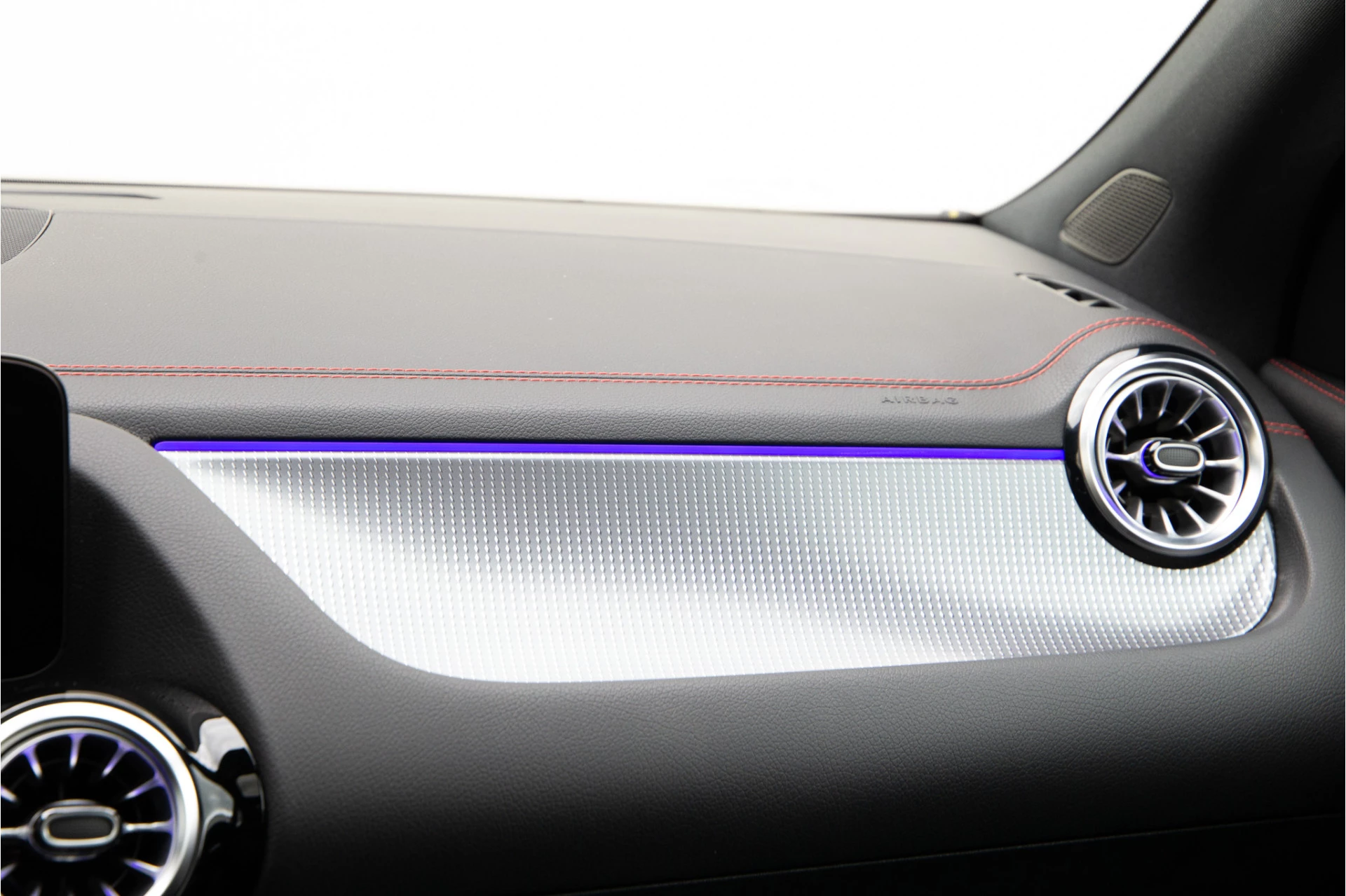 Hoofdafbeelding Mercedes-Benz EQA