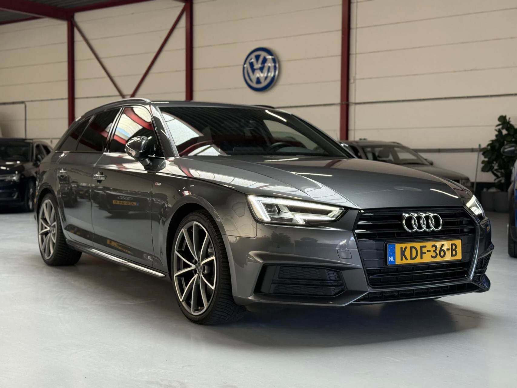 Hoofdafbeelding Audi A4