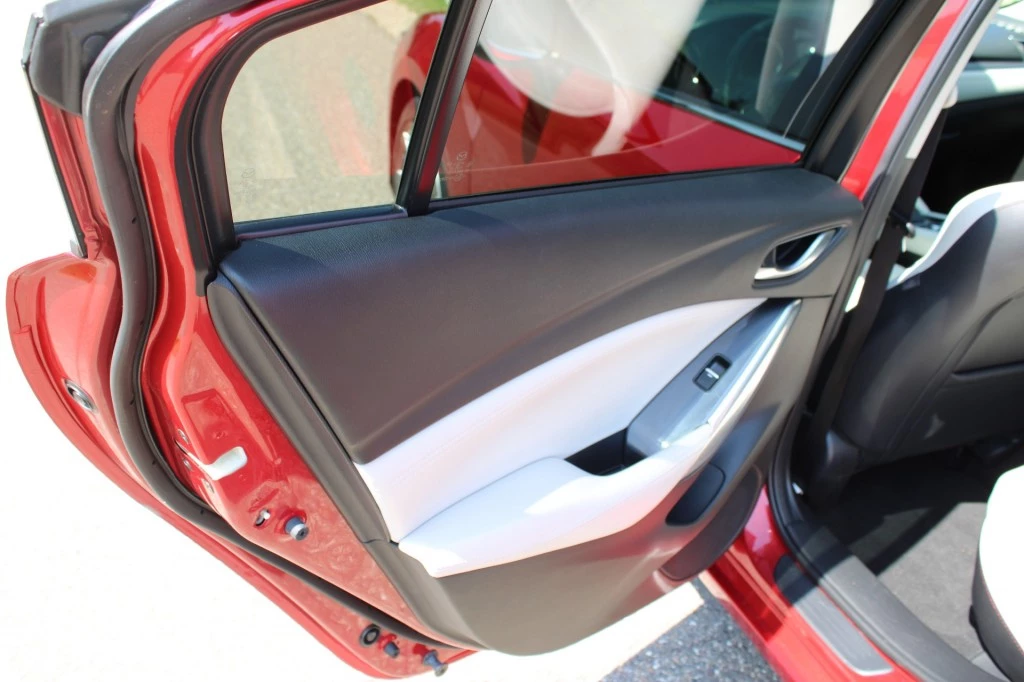 Hoofdafbeelding Mazda 6