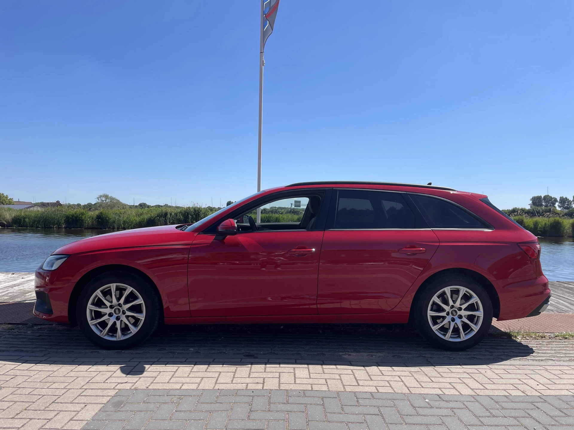 Hoofdafbeelding Audi A4