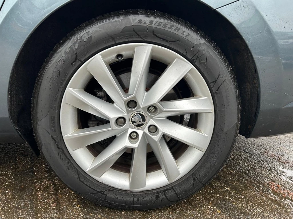 Hoofdafbeelding Škoda Superb