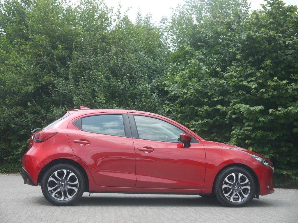 Hoofdafbeelding Mazda 2