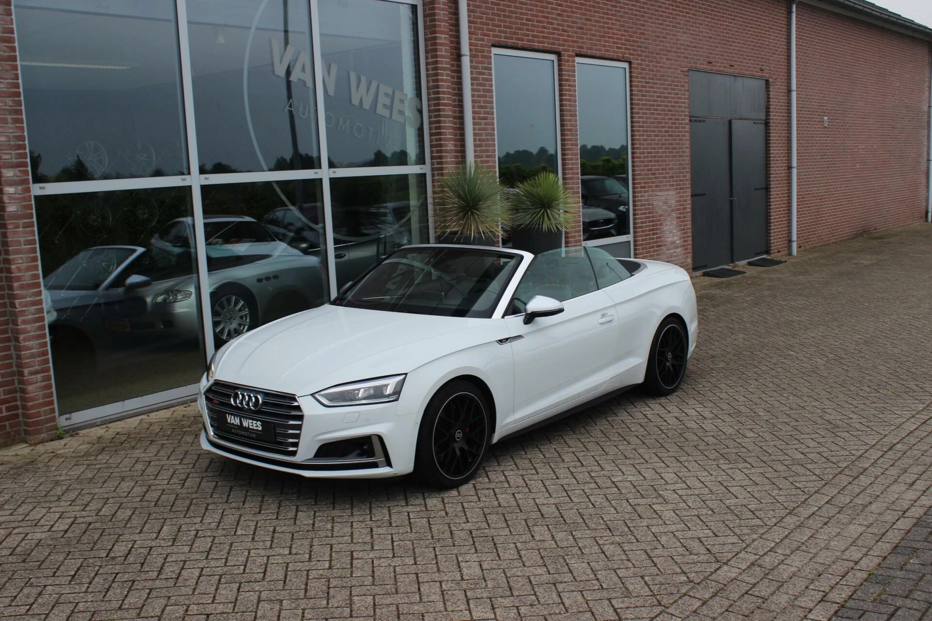 Hoofdafbeelding Audi S5