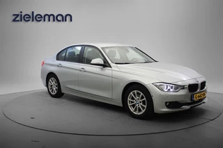 BMW 3 Serie 318D High Executive Automaat - Navi, Camera, Leer, PDC, Xenon