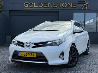 Toyota Auris Touring Sports 1.8 Hybrid Lease 1e Eigenaar,Dealer Onderhouden,Pano,Navi,Trekhaak,Clima,Cruise,Lm velgen,136pk,N.A.P,Apk tot 06-2026