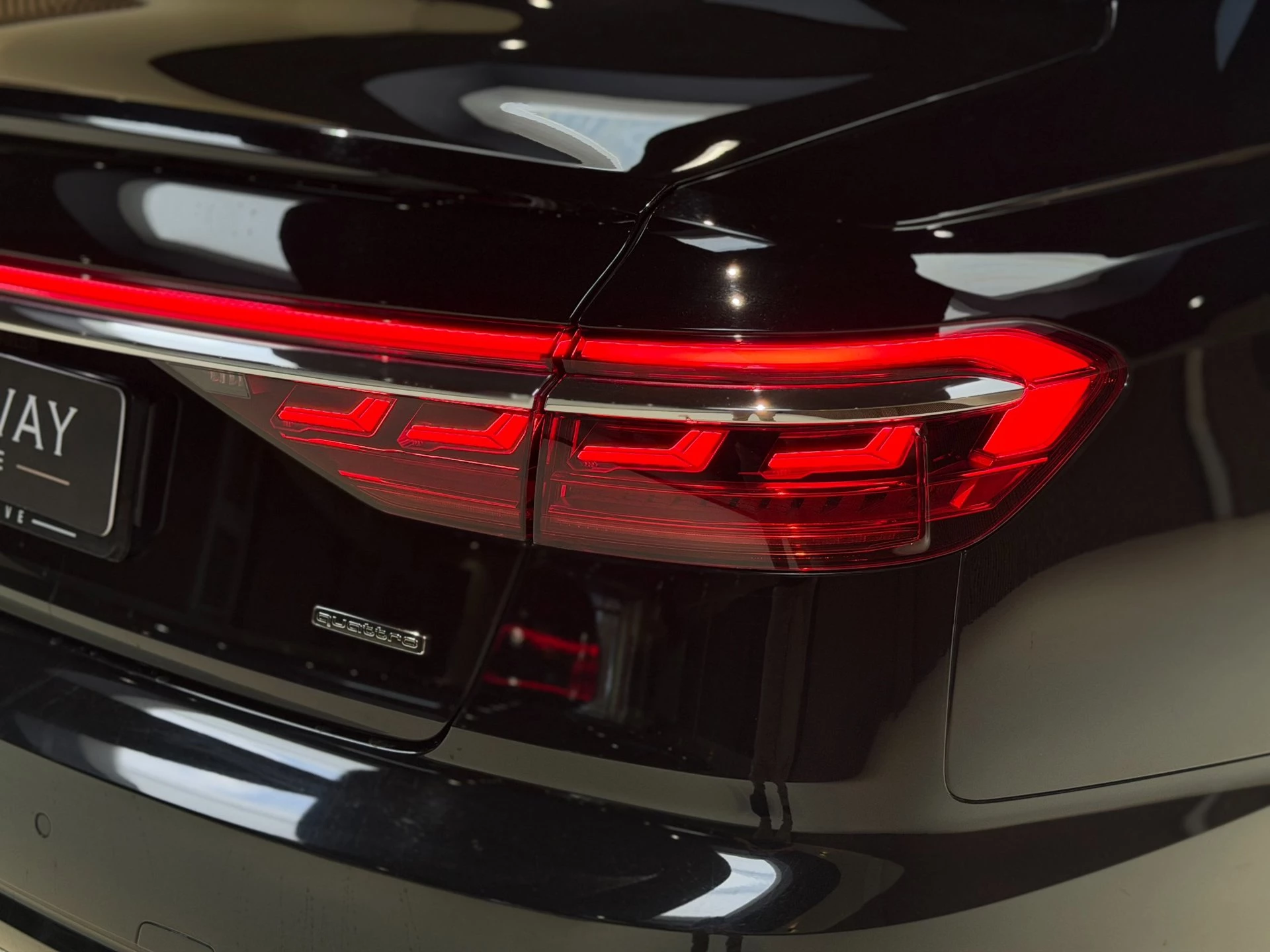 Hoofdafbeelding Audi A8