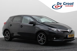 Hoofdafbeelding Toyota Auris Toyota Auris 1.8 Hybrid Volcano Edition Camera, Navigatie, Keyless, Climate, 17"